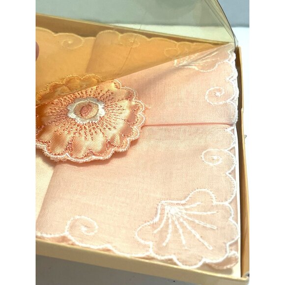 Vintage Swiss Embroidered Handkerchief Scented Sachet Set 100% Cotton Peach READ - Picture 7 of 12